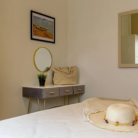 Casa Inzolia Apartment *